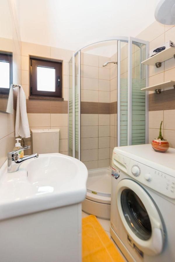 Apartman Bojana Daire Starigrad Paklenica Dış mekan fotoğraf