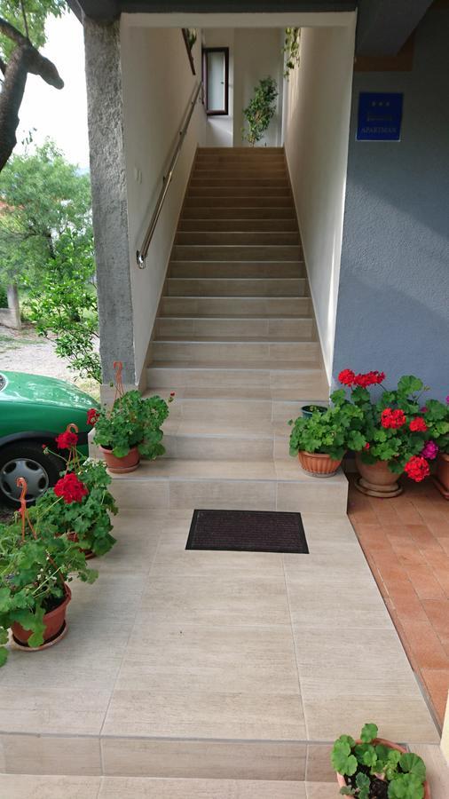Apartman Bojana Daire Starigrad Paklenica Dış mekan fotoğraf